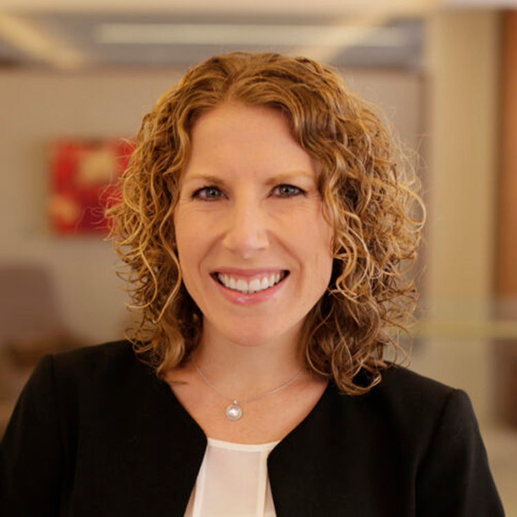 Stefani Wittenauer Headshot